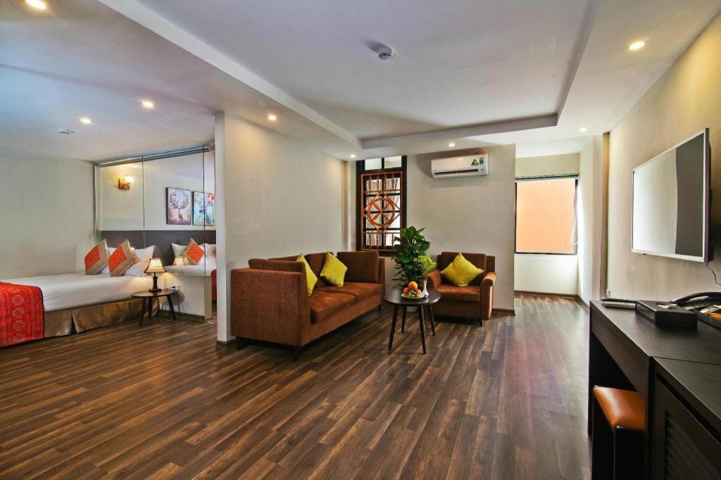 Lacasa Hotel 3*