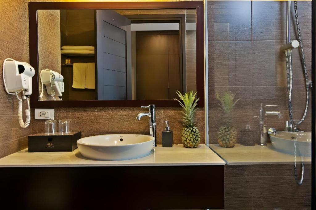 Hotel Lacasa 3*