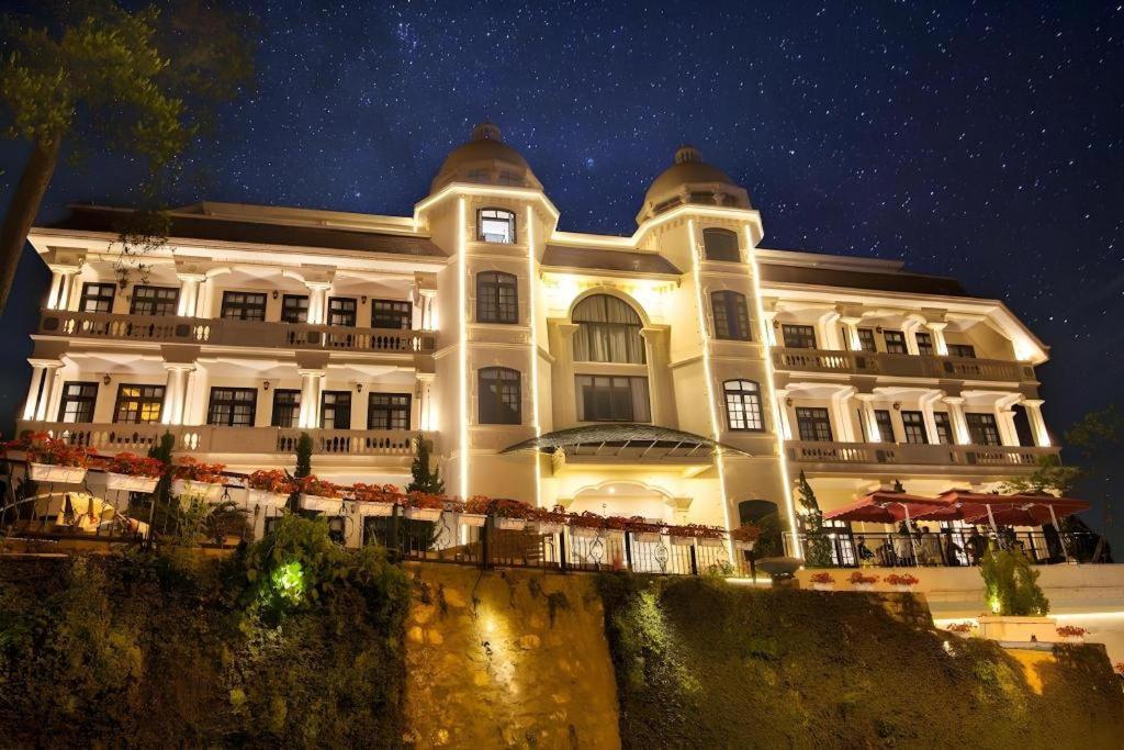 Hotel Lacasa 3*